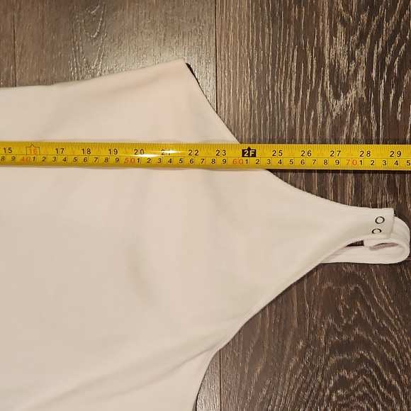 ❤️ NWT! ABERCROMBIE & FITCH WHITE HENLEY THONG BODYSUIT, MEDIUM - Picture 9 of 10